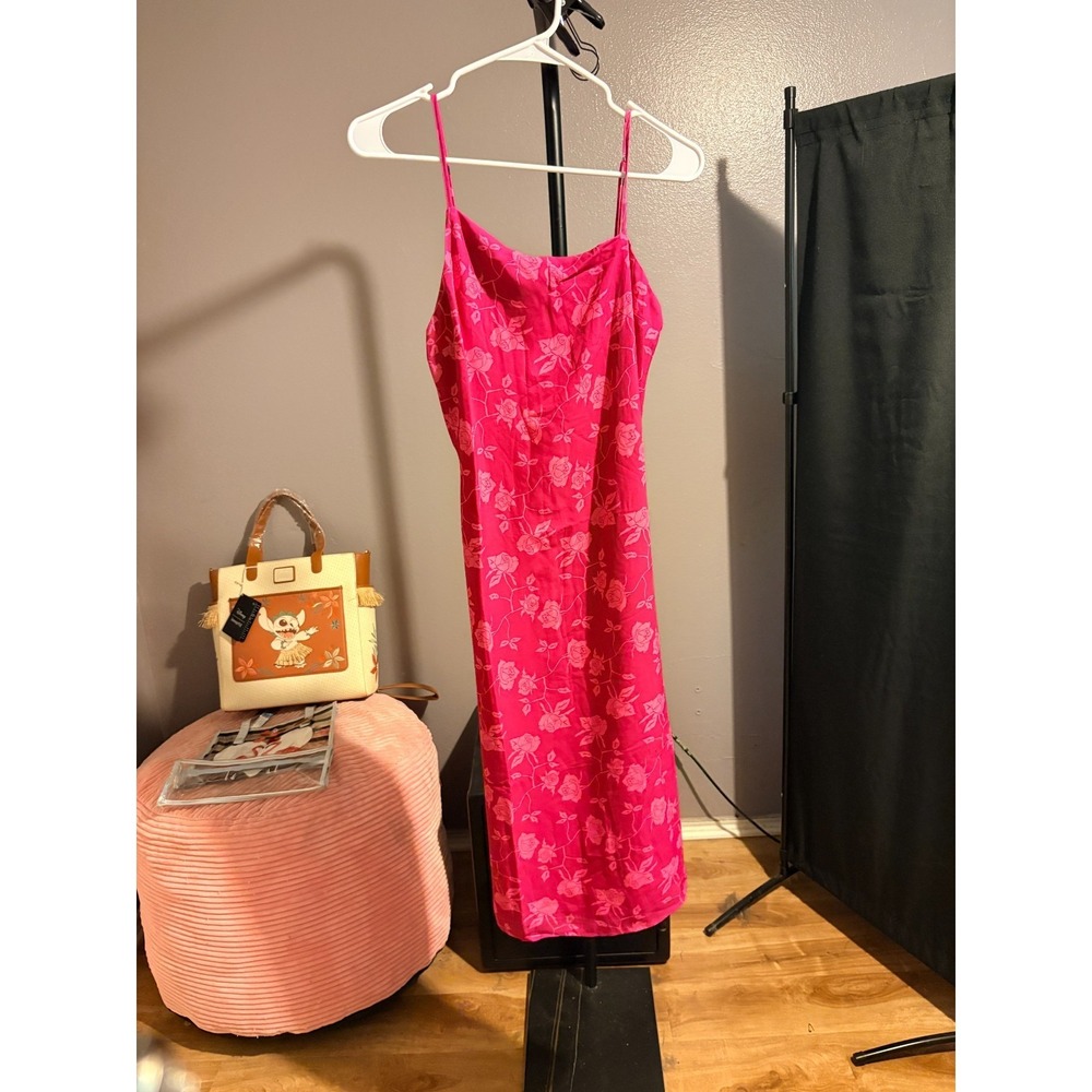Shades of Rose - Red Sundress‎ with Roses, Adj Spaghetti Straps, Zip Back Sz S